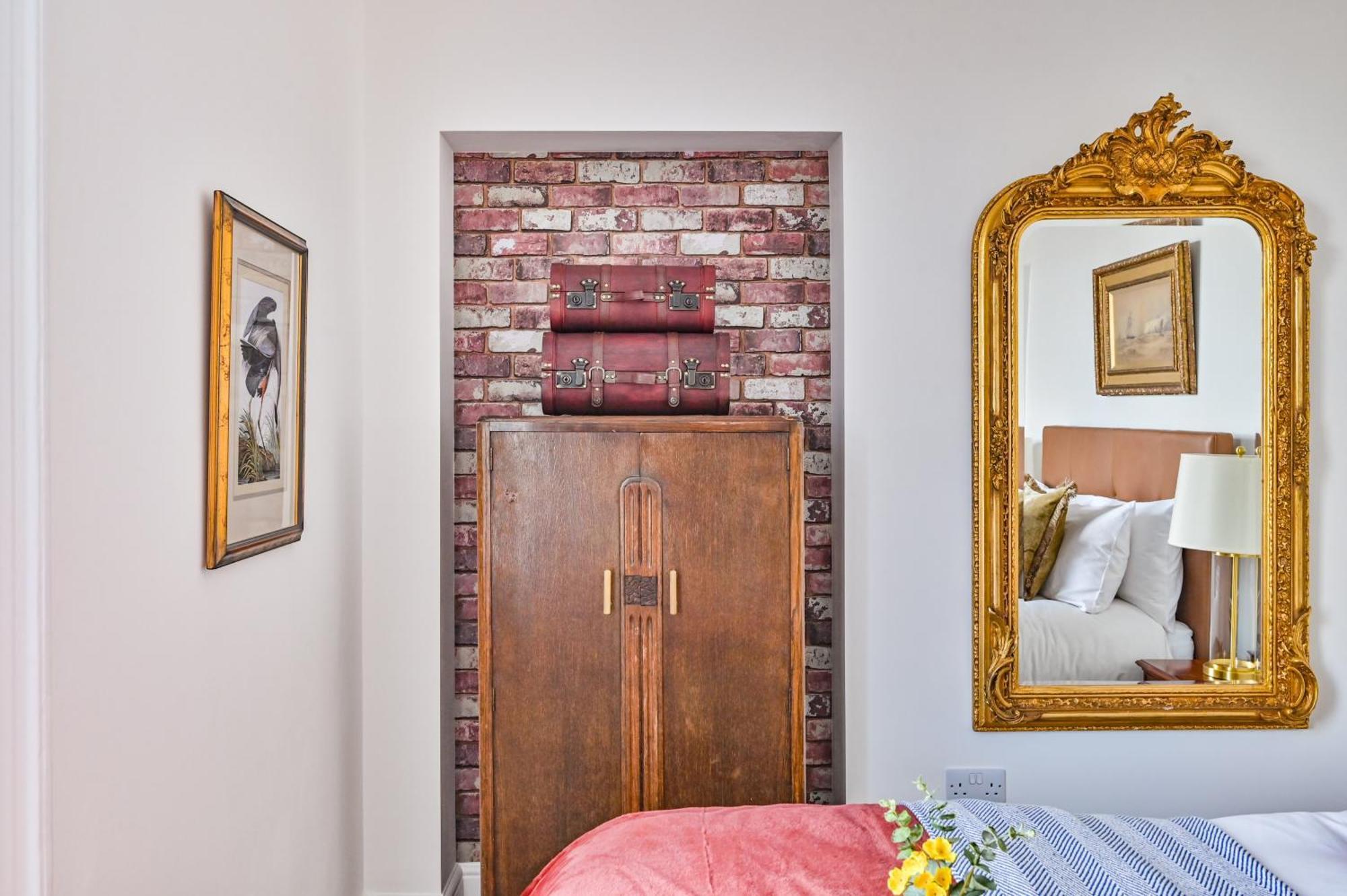 9 Admiralty House Stunning Luxury Apartment With Free Parking พลีมัธ ภายนอก รูปภาพ